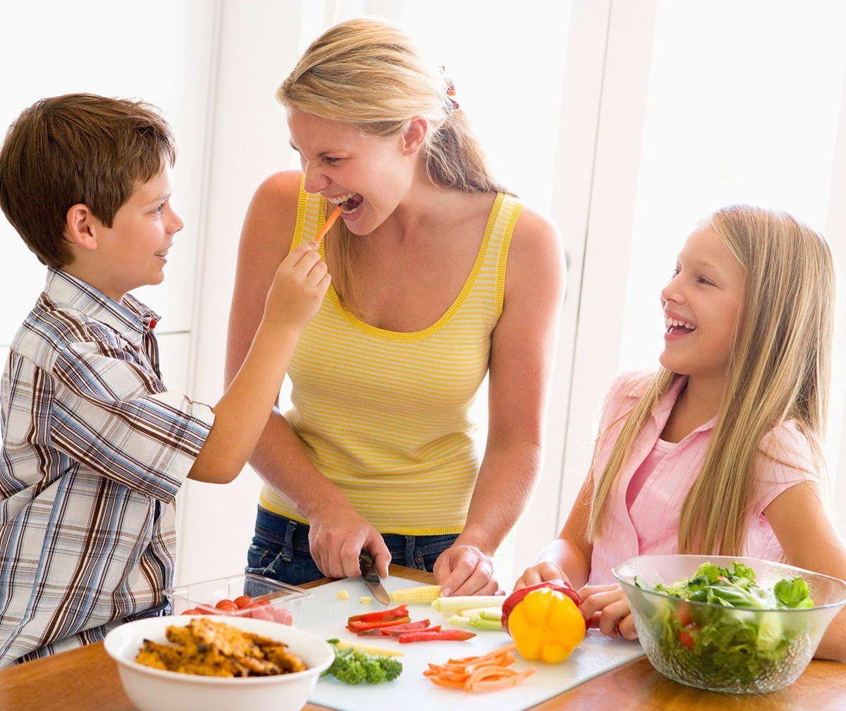 8 Gameday Nutrition Tips for  Young Athletes